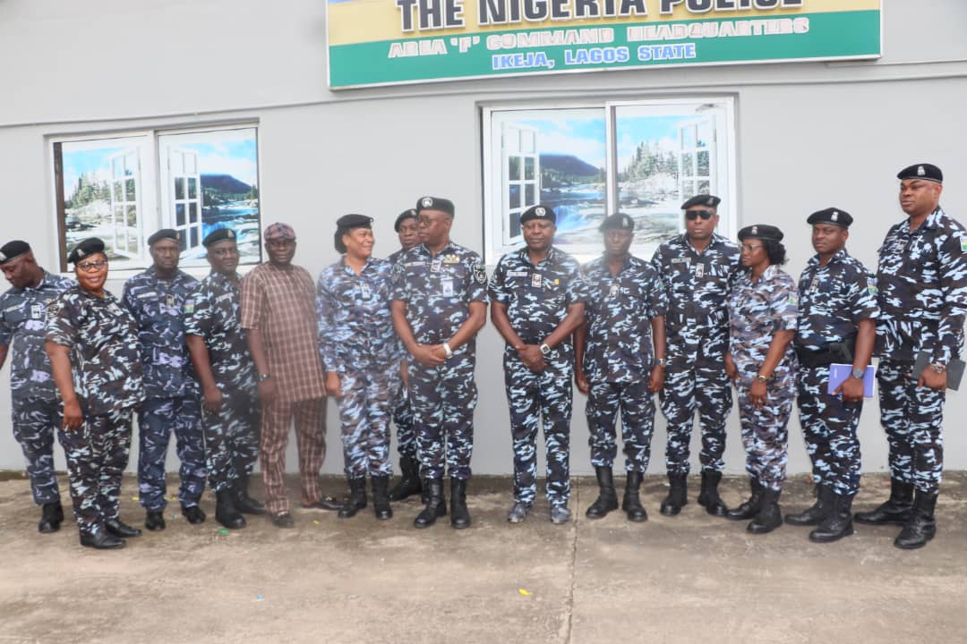Commissioner of Police, Lagos State Command, CP Adegoke Fayoade (6th right); Area Commander, Area F, ACP Paul Azuka Okafor (6th left); DPO Ojodu Division, CSP Elizabeth Oluwatoyin Opadola (5th left); DPO Alausa Division, CSP Tokunbo Abaniwonda (3rd right); DPO Ikeja Division, CSP Akinwunmi Oke (2nd right); DPO Makinde Division, CSP Etuk Akan (4th right); DPO Mosafejo Division, CSP Peters Gbesu (5th right); DPO Man Centre Division, SP Ayodele Elijah (right); DPO Akinpelu Division, CSP Yakubu Luka (3rd left); DPO Shogunle Division, CSP Olayinka Aghedo (left); Acting DPO Ilupeju Division, SP Ashade Babatunde (2nd left) during CP Fayoade's Familiarisation and Sensitization visit to Area F Command...