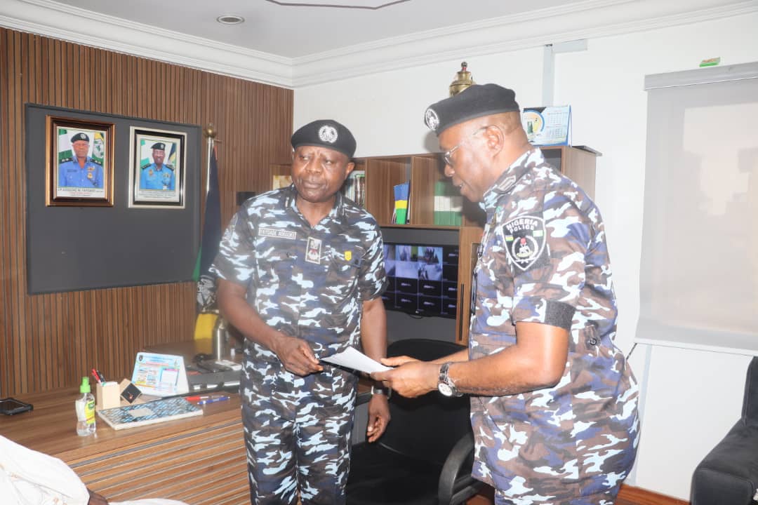 L-R: Commissioner of Police, Lagos Command, CP Adegoke Fayoade and Area Commander, Area F, ACP Paul Azuka Okafor