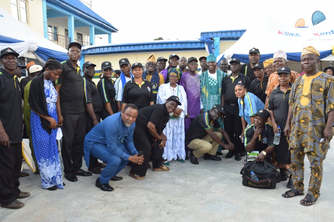 Chairman, PCRC Lagos State, Apostle Kehinde Showemimo in group picture with members of Ojodu PCRC 