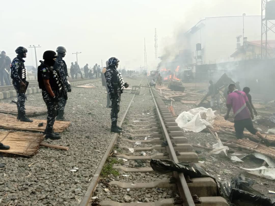 CSP Akerele Adetayo with his officers and men of the agency in a joint operation with sister formations of the Lagos State Police Command to sack illegal squatters and clear all shanties along the long stretch of Fagba railway corridor