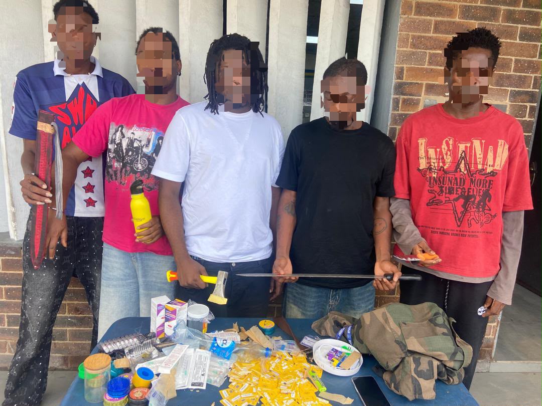 Lagos Police Arrests 5 Suspected Cultists; Recover Weapons, Hard Drugs, Sim Cards, Phones, Laptops and Charms - Trek Africa